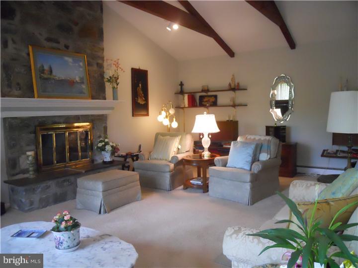 360 West Valley Road Wayne, PA 19087 - Photo 7 of 21 Living Room