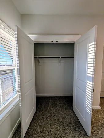 $2,100 | 140 Hartson Drive, Taylor, TX 76574