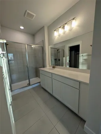 $2,100 | 140 Hartson Drive, Taylor, TX 76574