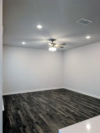 $2,100 | 140 Hartson Drive, Taylor, TX 76574