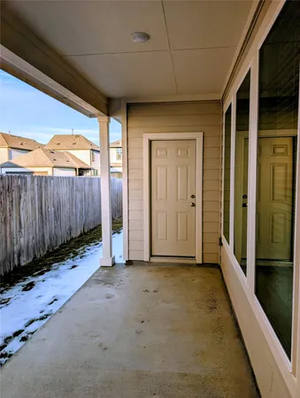 $2,100 | 140 Hartson Drive, Taylor, TX 76574