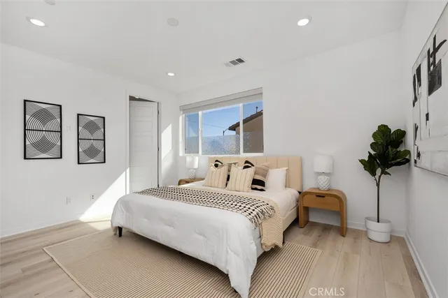 $875,000 | 1654 Plaza Del Amo, Torrance, CA 90501