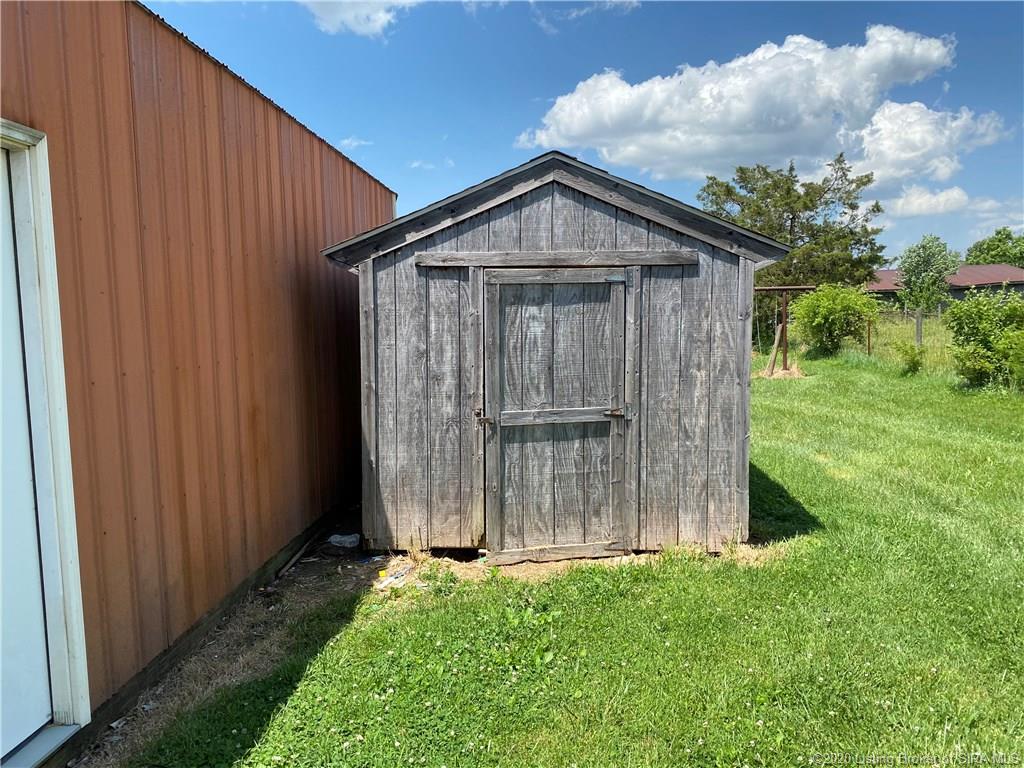3066 Walker Road Northeast Corydon, IN 47112 - Photo 6 of 24 Gallery Image 6