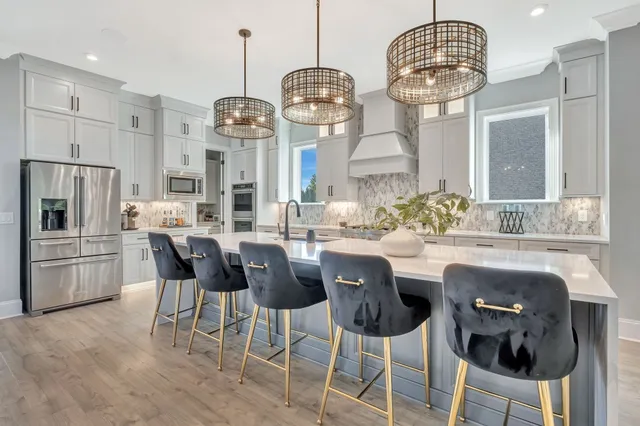 a front view of house with yard