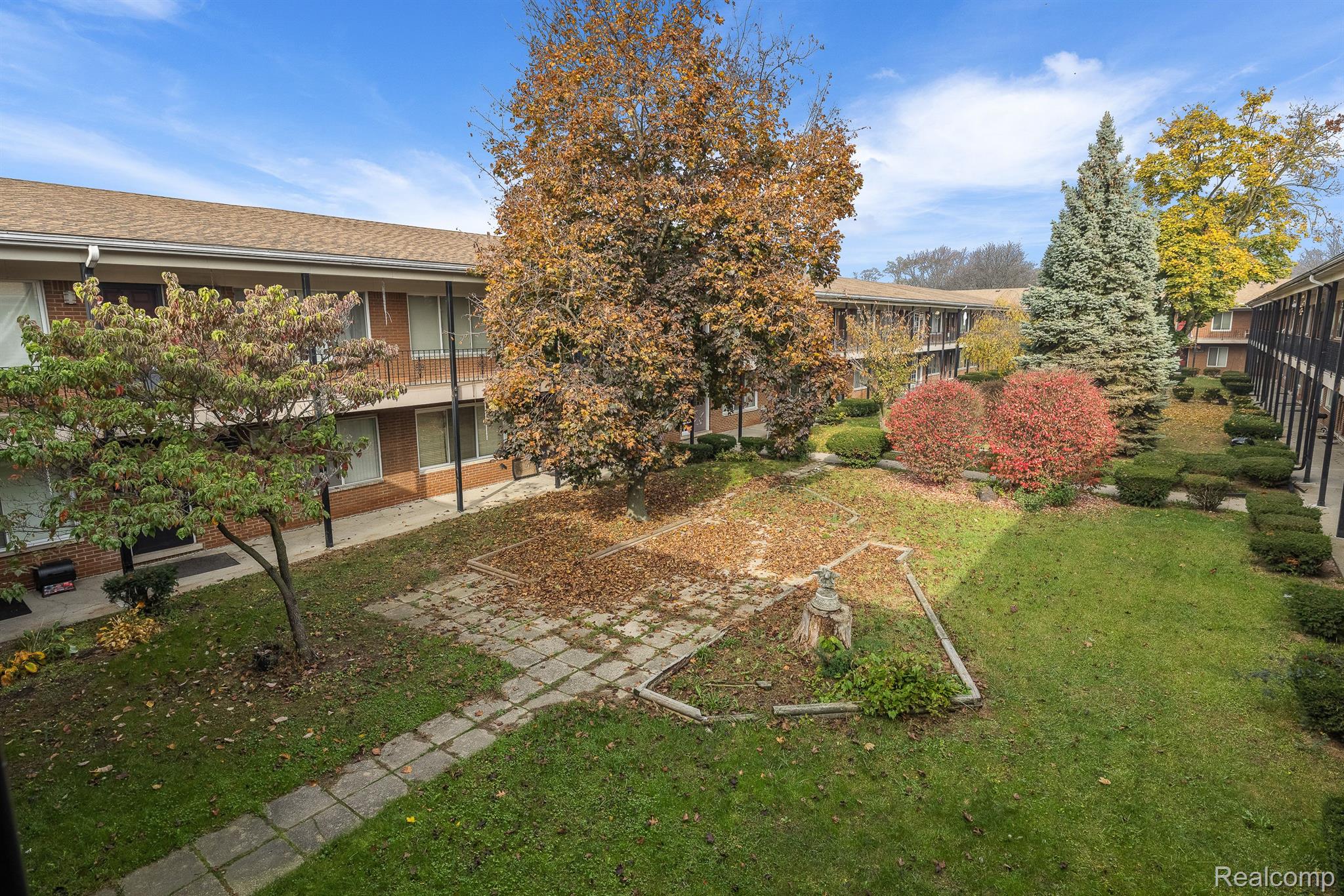 25301 Five Mile Road, Unit 208 Redford, MI 48239 - Photo 3 of 18 Gallery Image 3