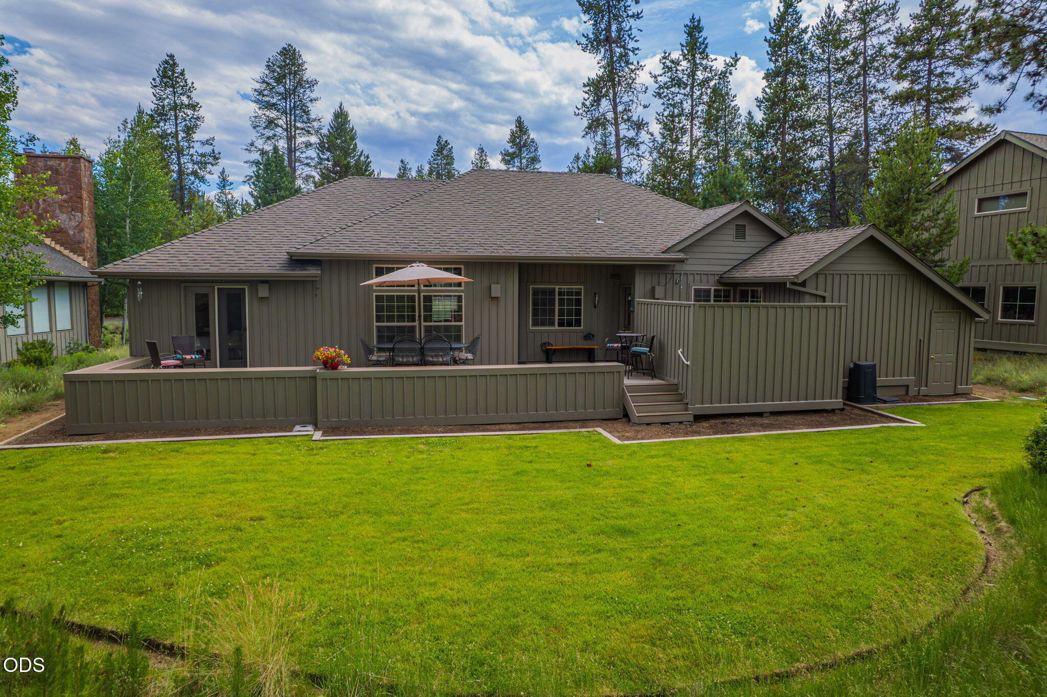 57719 Poplar Lane Sunriver, OR 97707 - Photo 41 of 46