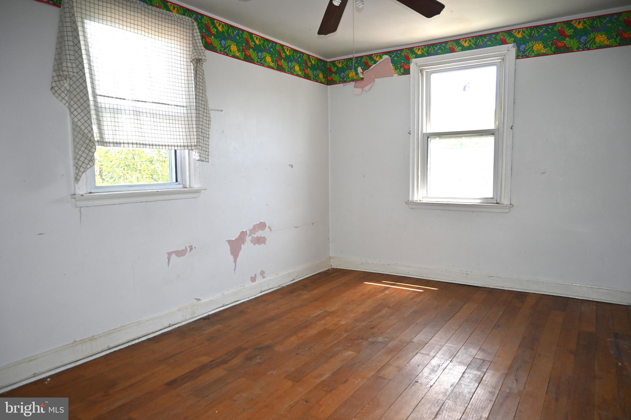 4048 Lasher Road Drexel Hill, PA 19026 - Photo 16 of 27 2nd Bedroom
