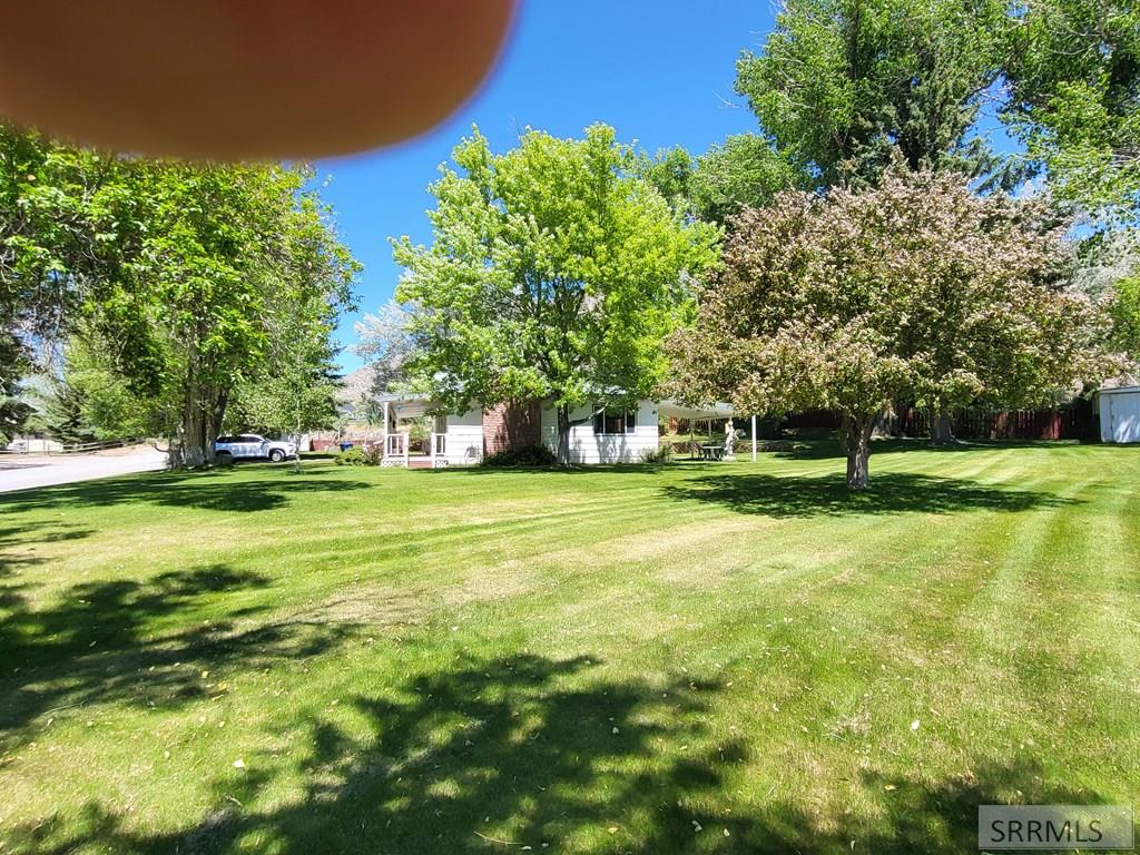 560 North Front Street Arco, ID 83213 - Photo 6 of 48