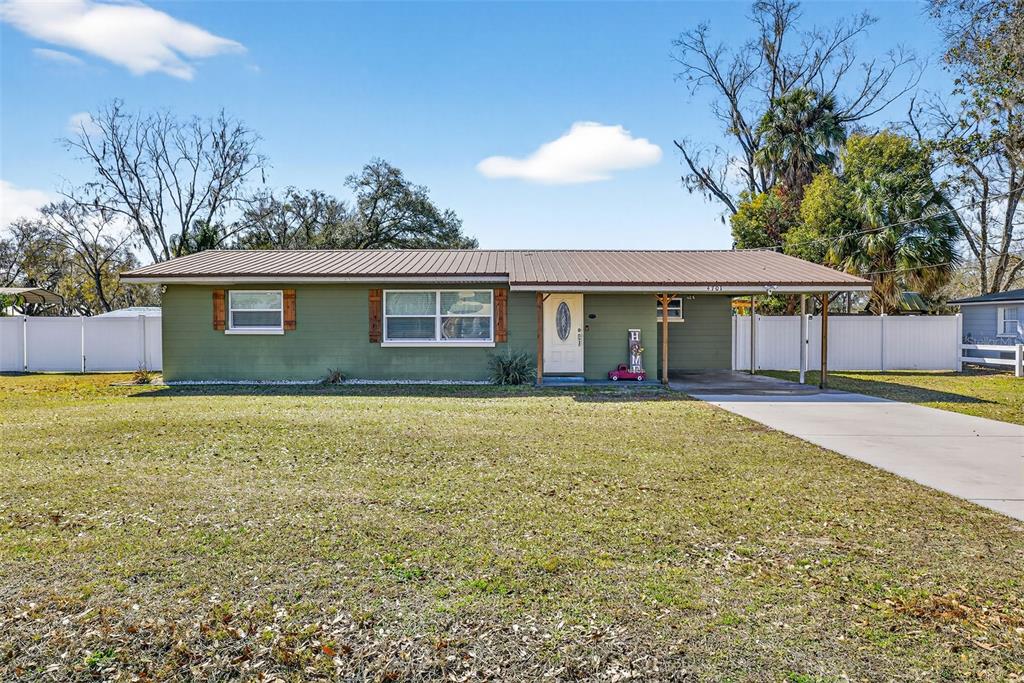 4701 West Sam Allen Road Plant City, FL 33565 - Photo 1 of 1 Gallery Image 1