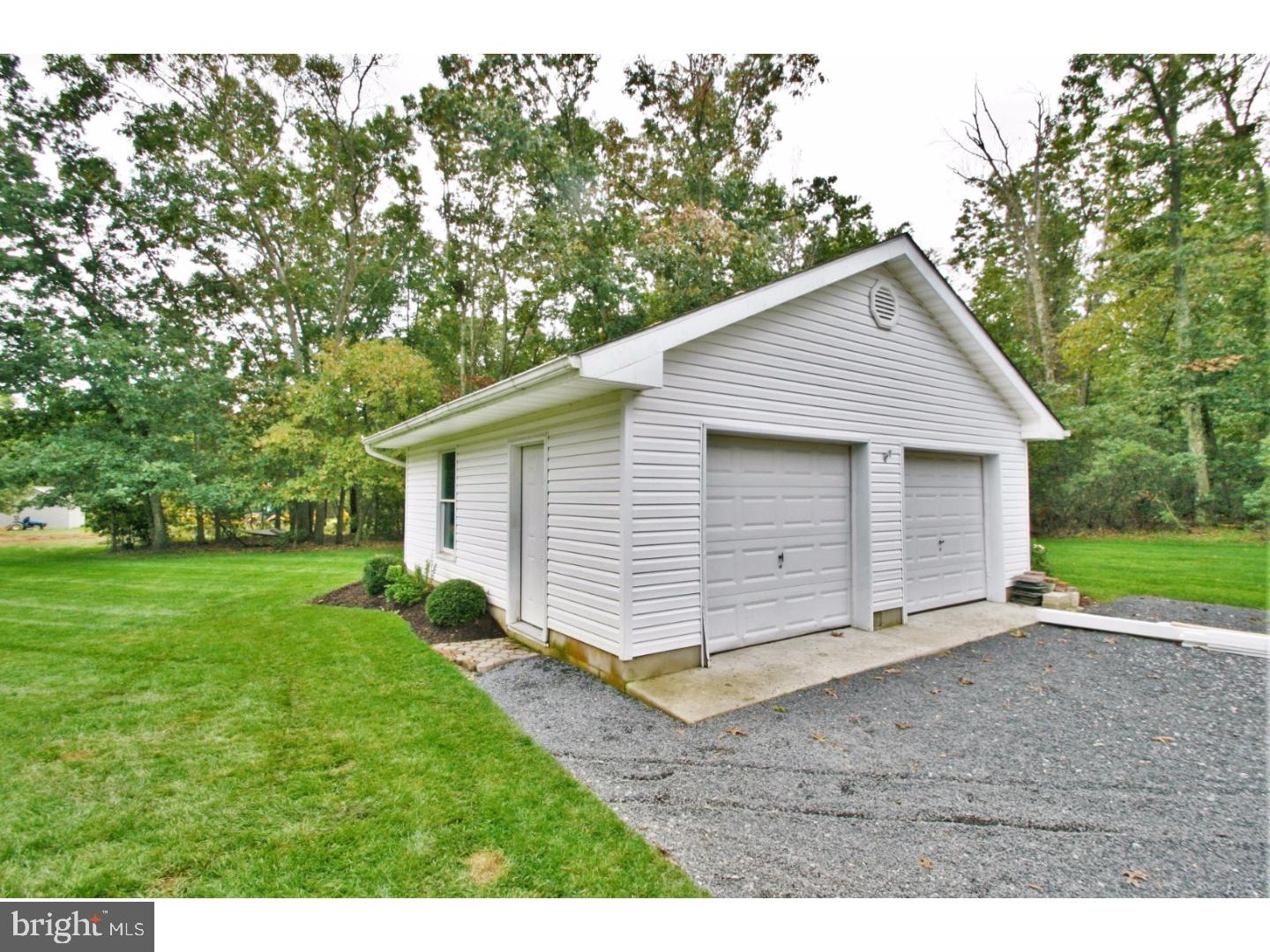 818 Parvin Mill Road Pittsgrove, NJ 08318 - Photo 3 of 17 Gallery Image 3