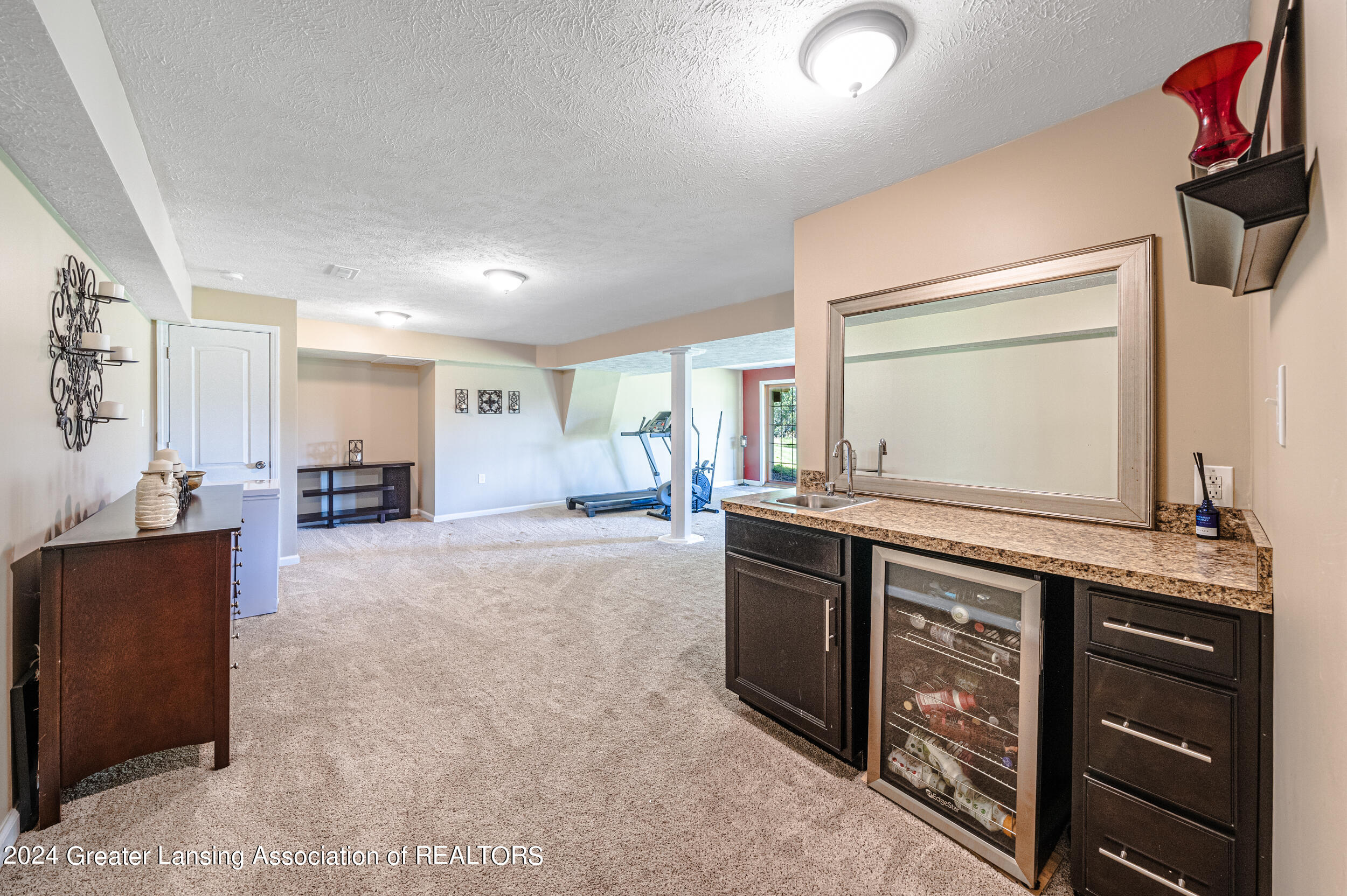 3020 Noble Road Williamston, MI 48895 - Photo 32 of 48 Wet Bar