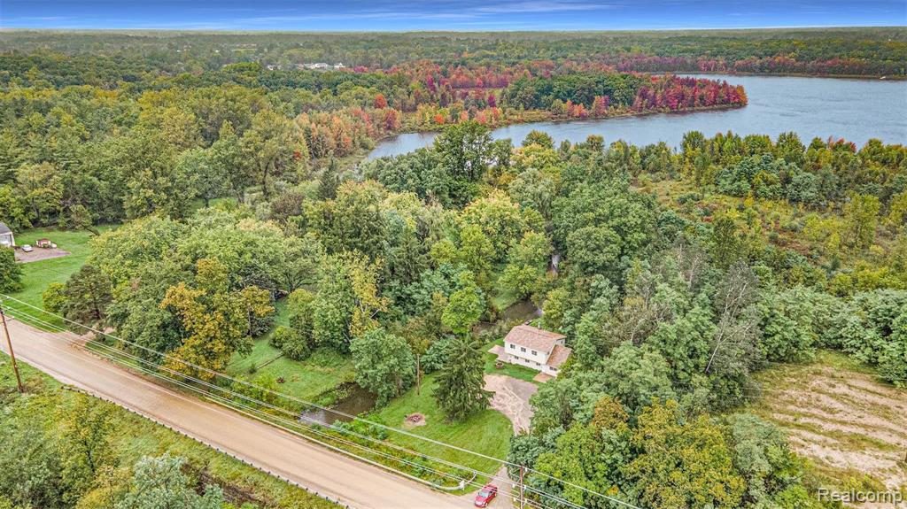 1055 East Thompson Road Holly, MI 48442 - Photo 9 of 11