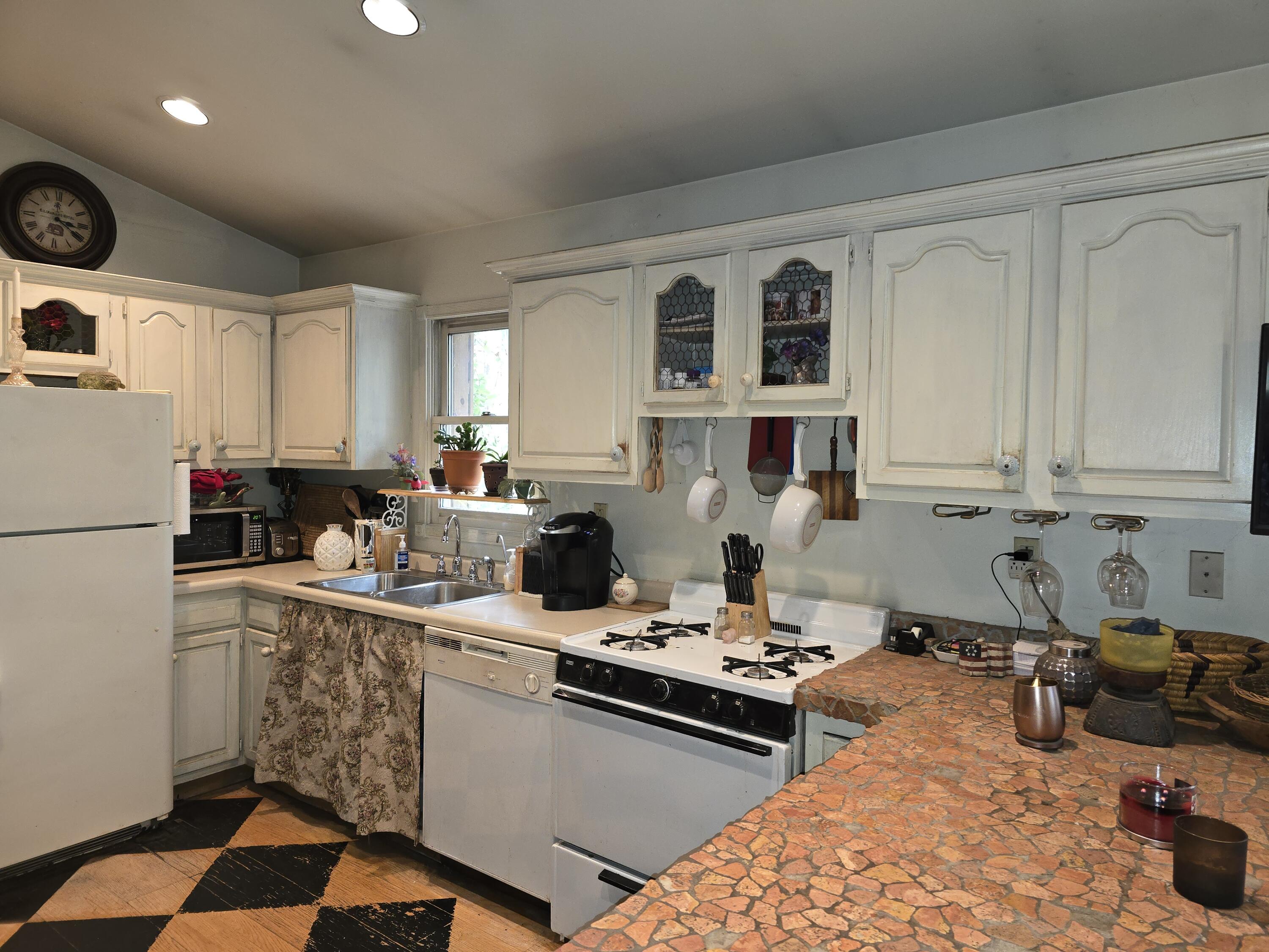 218 Chickadee Trail Michigan City, IN 46360 - Photo 10 of 40 3000x2250