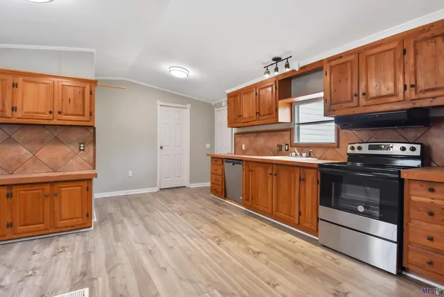 $129,900 | 44345 Braud Street, Sorrento, LA 70778