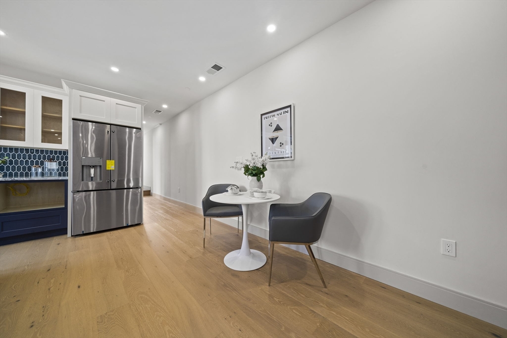 273 Havre Street, Unit 4 Boston, MA 02128 - Photo 5 of 13