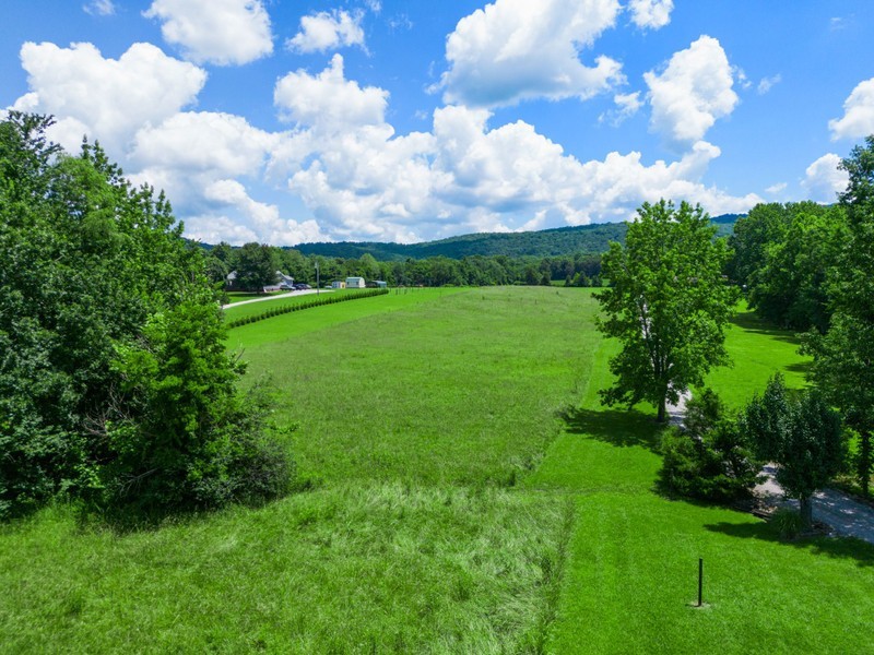 0 Chestnut Grove Road Morrison, TN 37357 - Photo 12 of 14 a view of a city