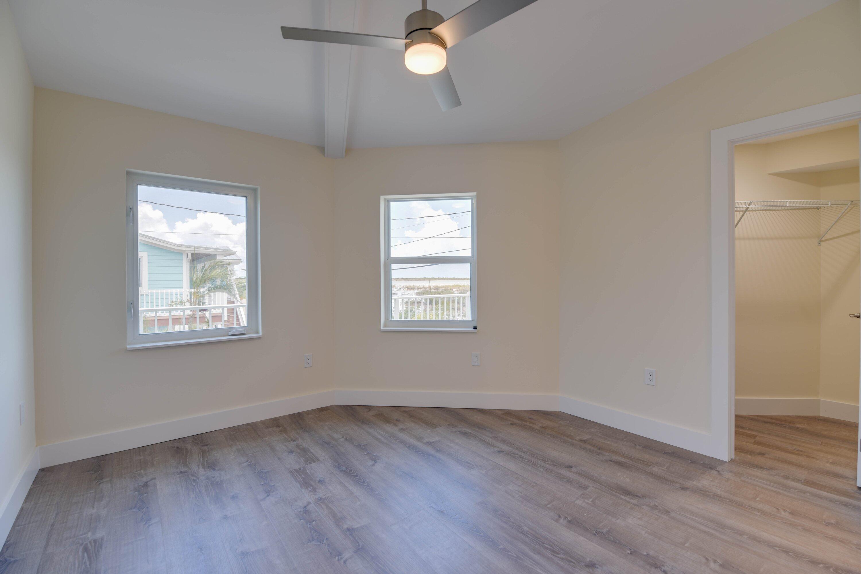 273 Indies Road Summerland Key, FL 33042 - Photo 10 of 37 Main bedroom
