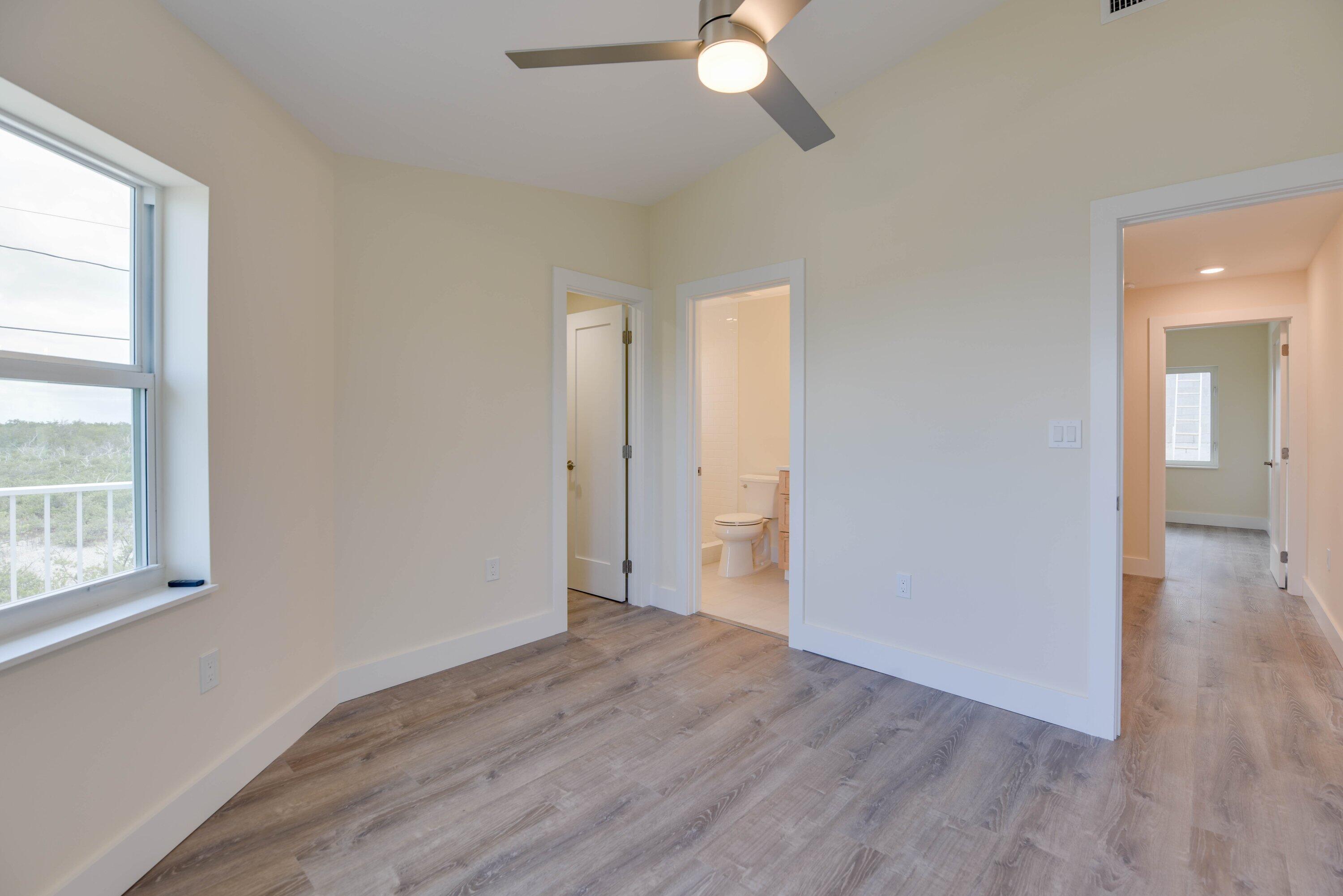 273 Indies Road Summerland Key, FL 33042 - Photo 12 of 37 Main bedroom