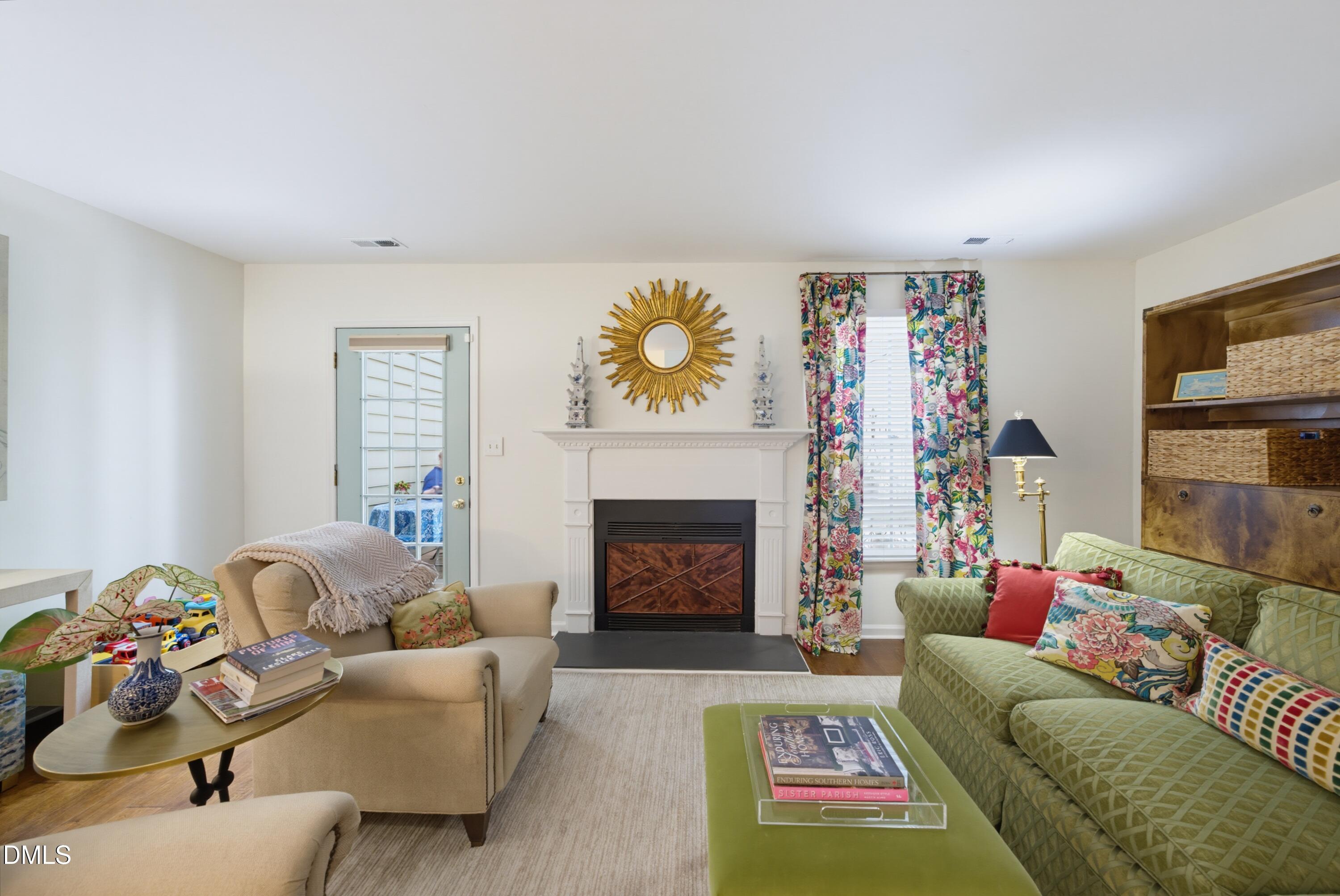 126 Wythe Circle Raleigh, NC 27615 - Photo 14 of 44 Living Room2