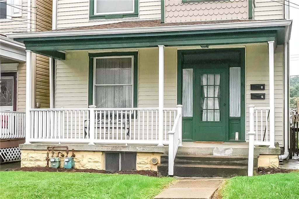 911 Russellwood Avenue McKees Rocks, PA 15136 - Photo 2 of 25