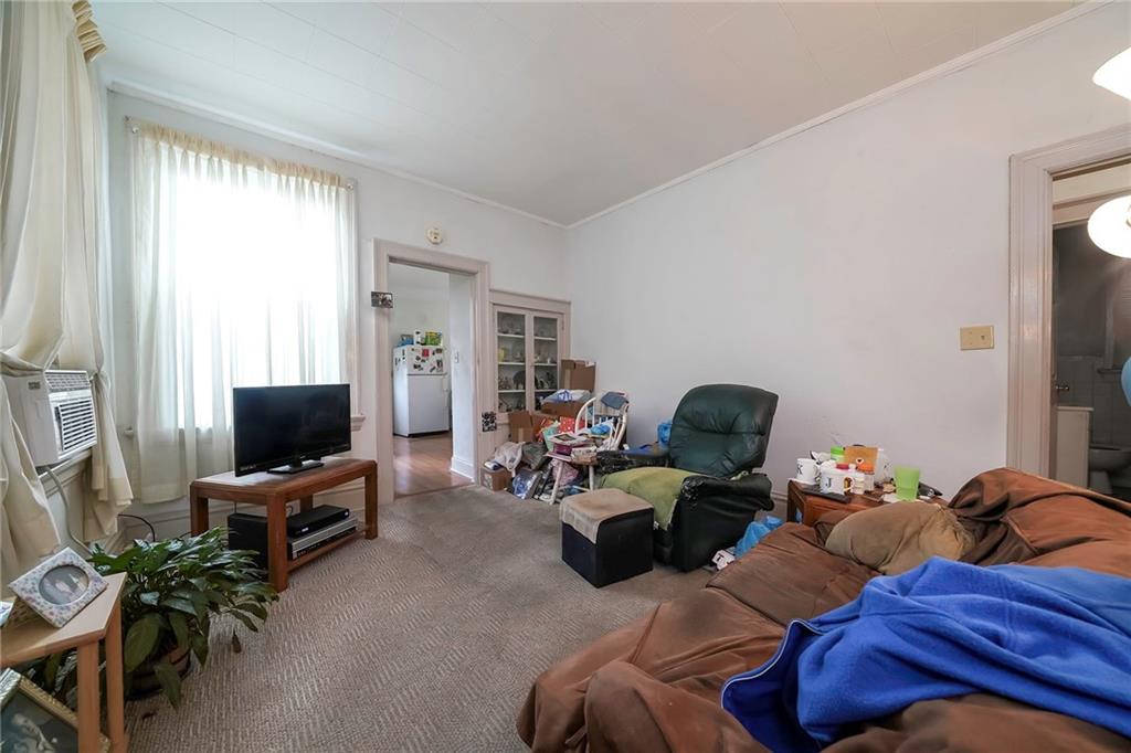 911 Russellwood Avenue McKees Rocks, PA 15136 - Photo 14 of 25 1st floor family room