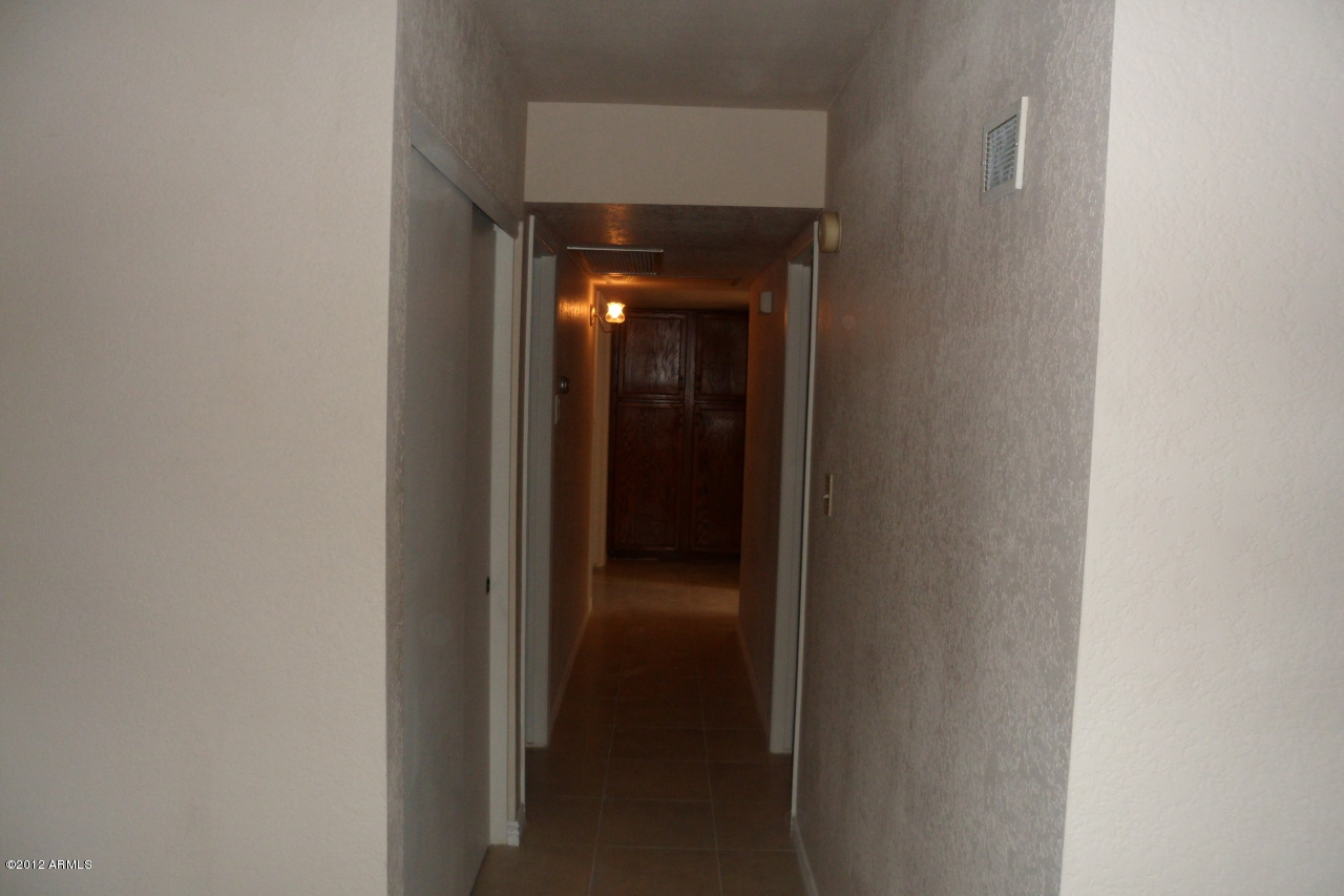 1625 East Apollo Road Phoenix, AZ 85042 - Photo 12 of 25 SAM_0182