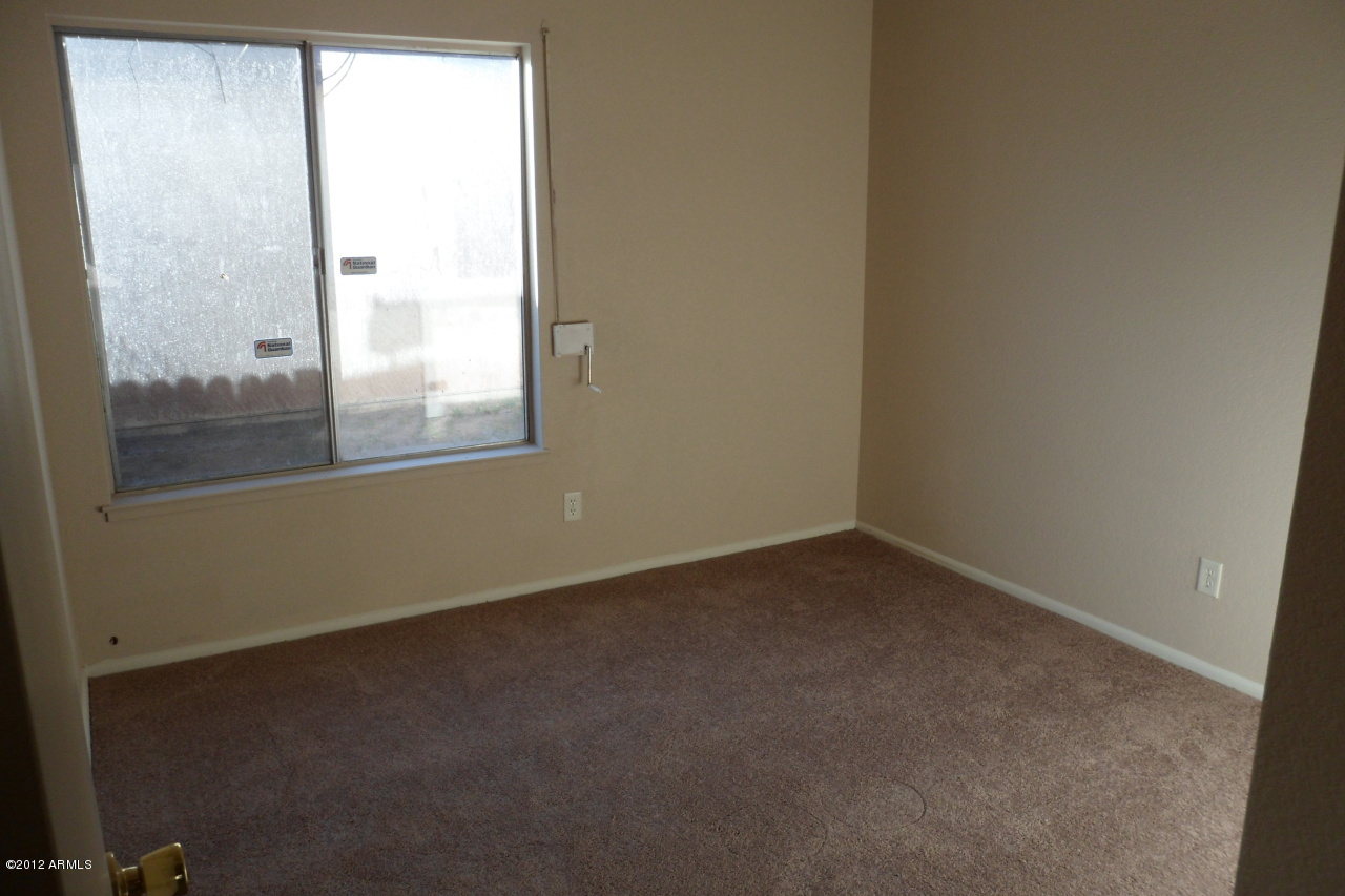 1625 East Apollo Road Phoenix, AZ 85042 - Photo 20 of 25 SAM_0191