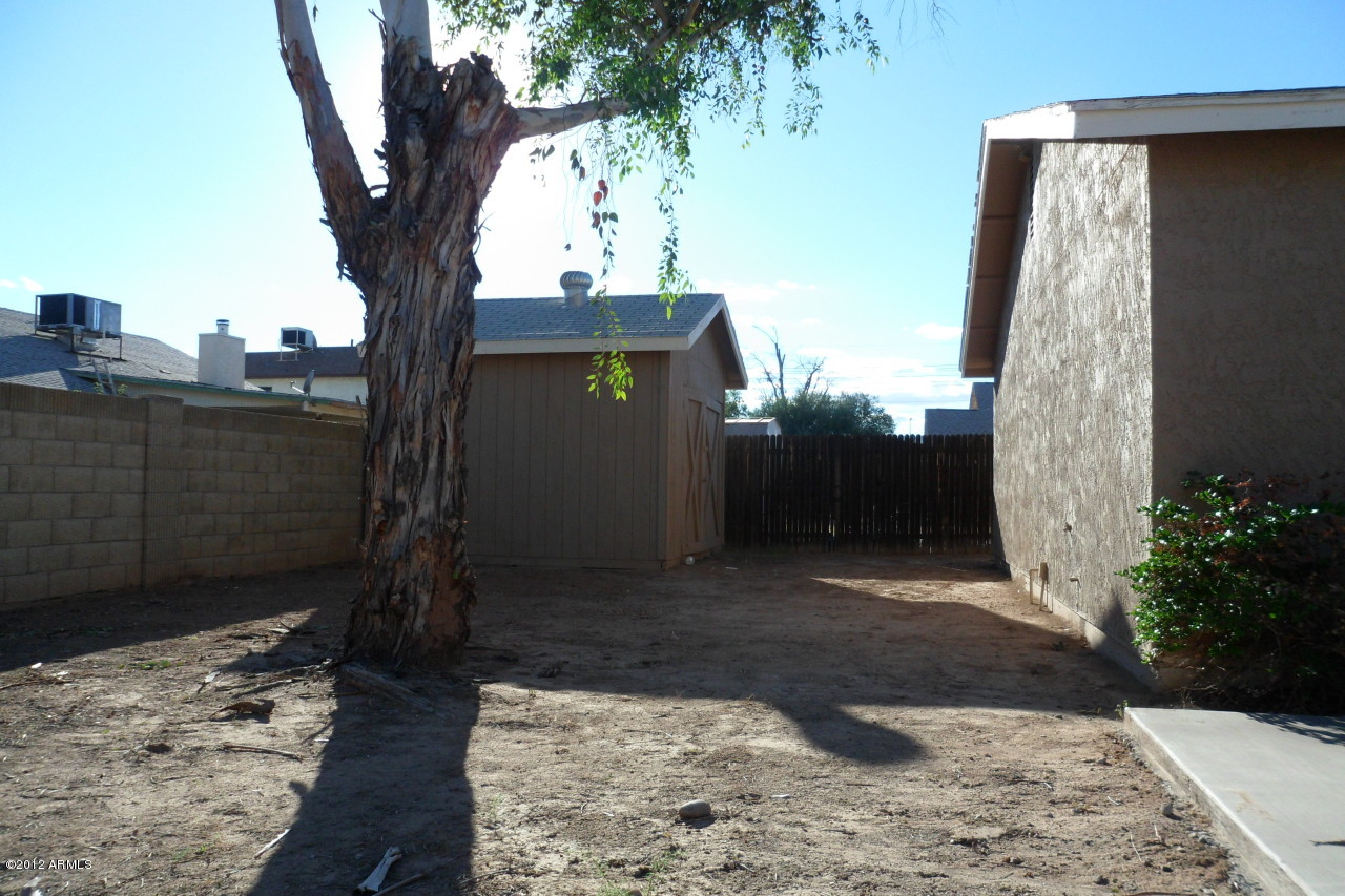 1625 East Apollo Road Phoenix, AZ 85042 - Photo 6 of 25 SAM_0176