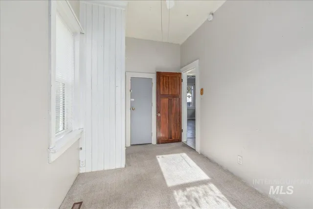 $285,000 | 912 East Amity Avenue, Nampa, ID 83686