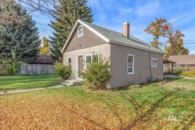 $285,000 | 912 East Amity Avenue, Nampa, ID 83686