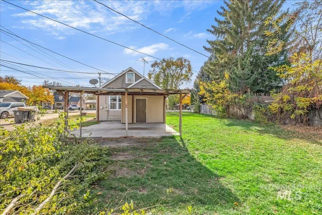 $285,000 | 912 East Amity Avenue, Nampa, ID 83686