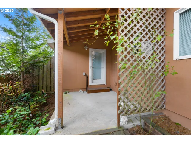 a view of outdoor space yard and patio