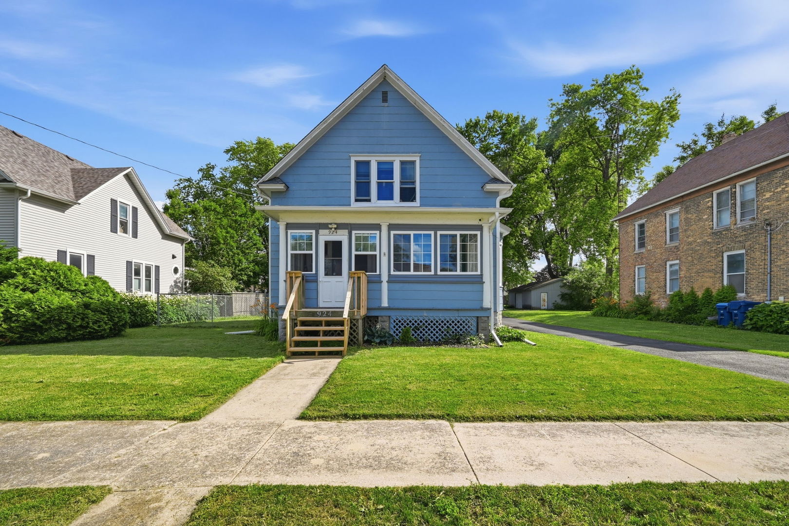 924 Prospect Street DeKalb, IL 60115 - Photo 3 of 25