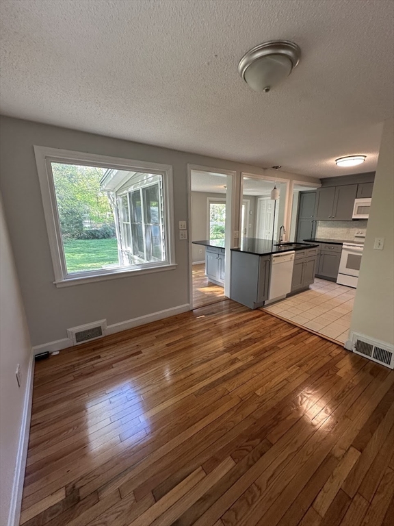 159 Maple Road Longmeadow, MA 01106 - Photo 5 of 15
