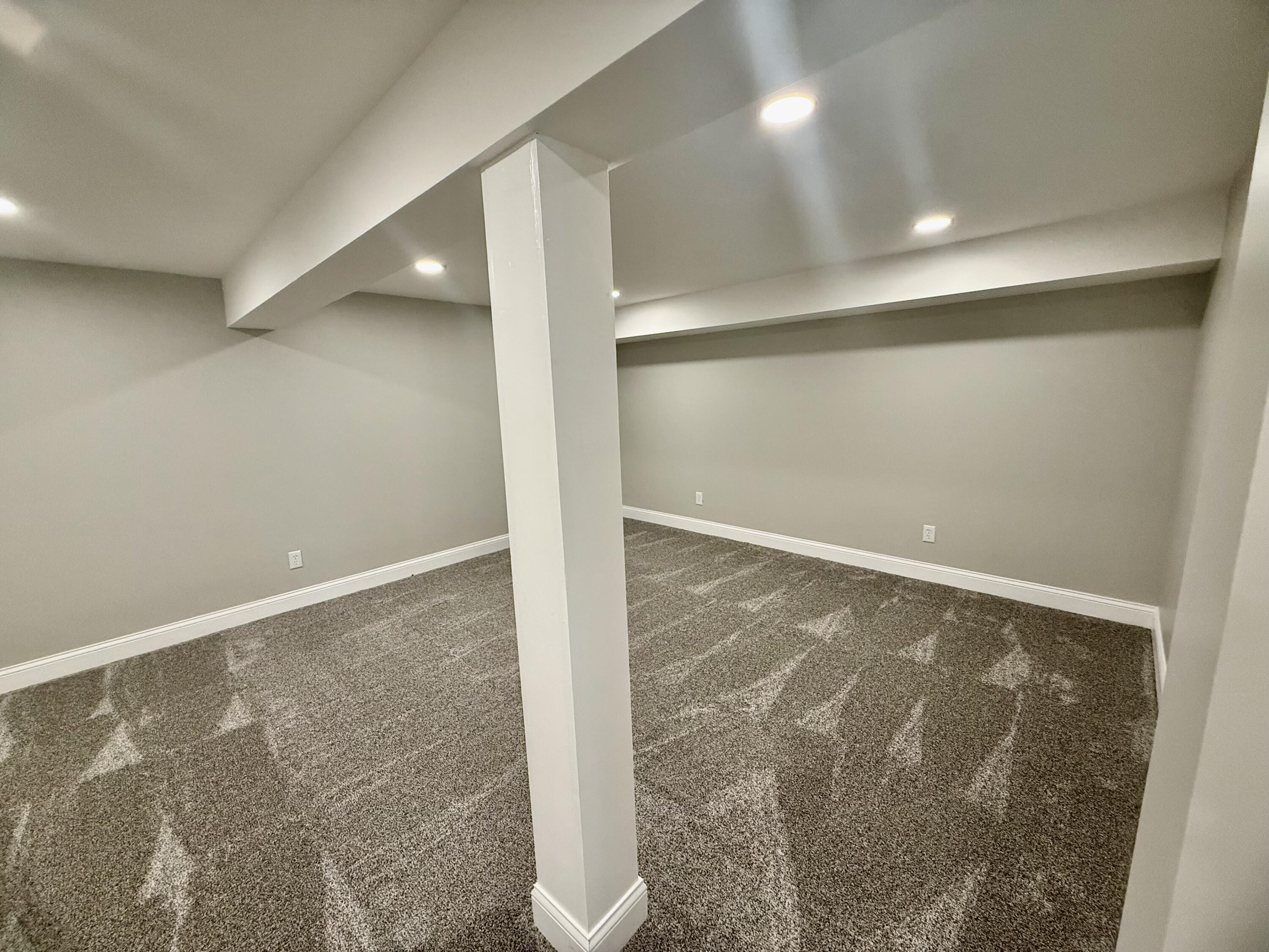 415 North Grand Boulevard Gary, IN 46403 - Photo 28 of 45 a view of an empty room