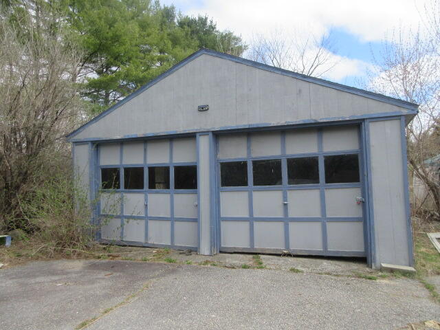 92 Bassett Road Winslow, ME 04901 - Photo 5 of 26 IMG_9346
