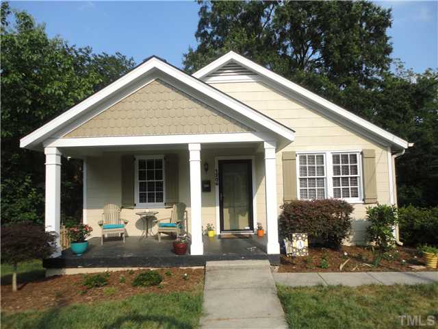 1206 Clifton Street Raleigh, NC 27604 - Photo 2 of 25 a front view of a house with garden