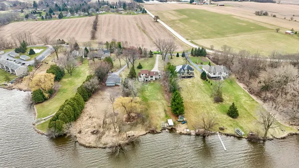 $624,900 | W4436 East Lakeview Road, Hustisford, WI 53034