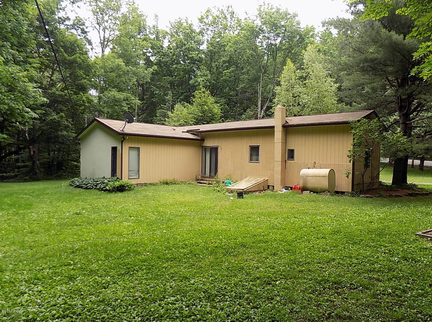 340 German Valley Road Canadensis, PA 18325 - Photo 8 of 11