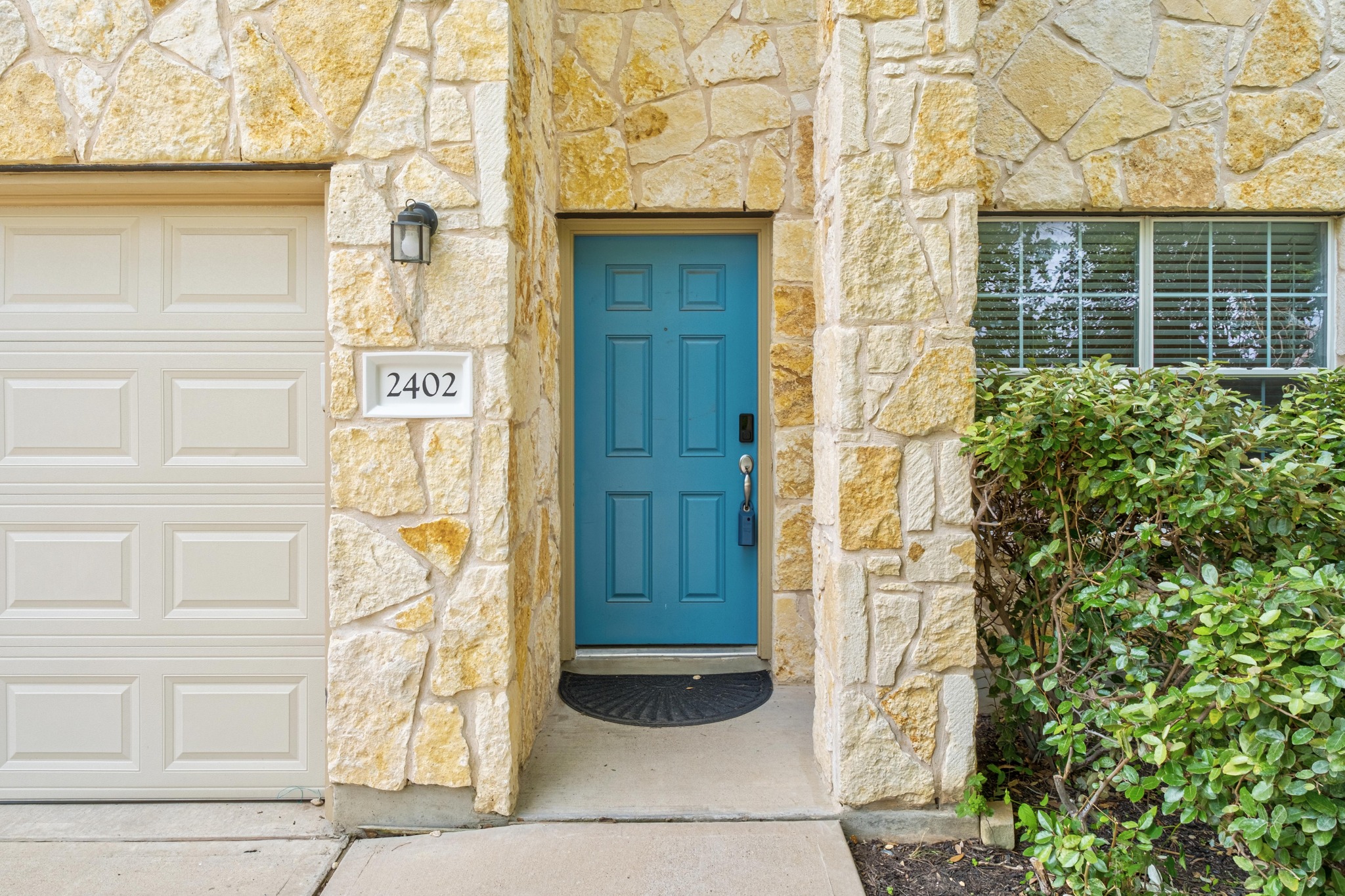 2402 Caprock Place Georgetown, TX 78626 - Photo 2 of 26