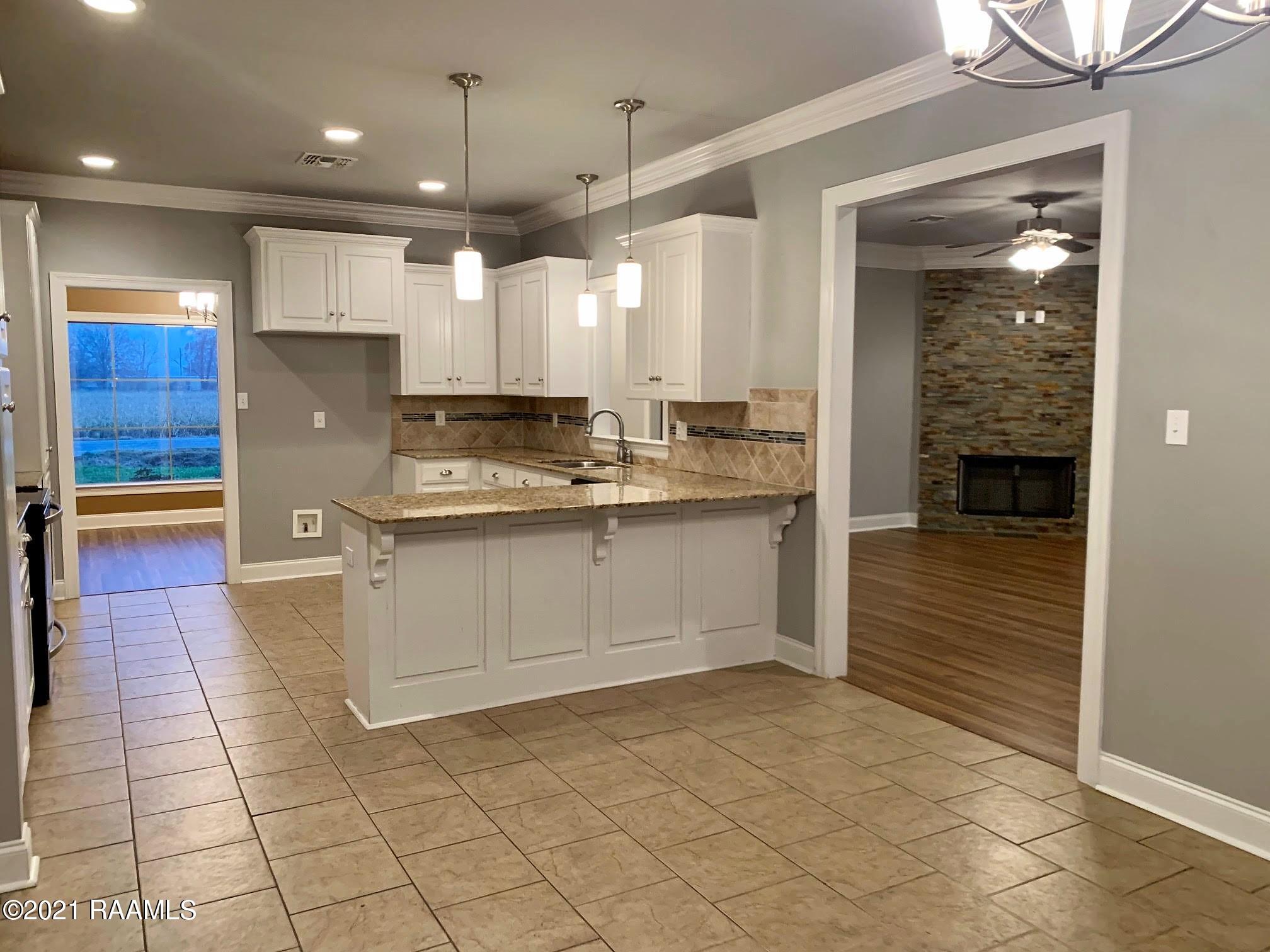 1231 Delcambre Road Breaux Bridge, LA 70517 - Photo 18 of 48 Casual Dining
