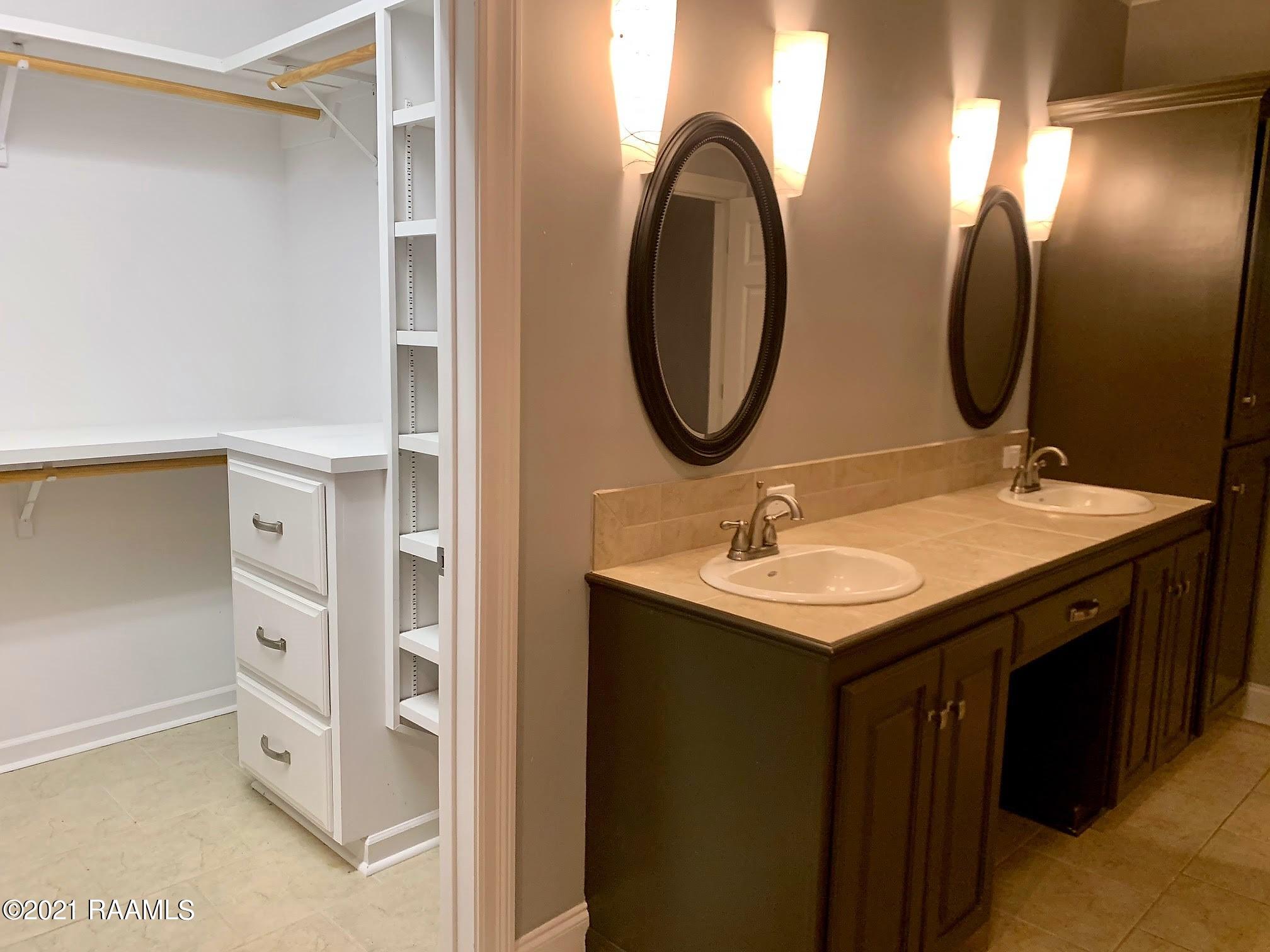 1231 Delcambre Road Breaux Bridge, LA 70517 - Photo 33 of 48 Master closet