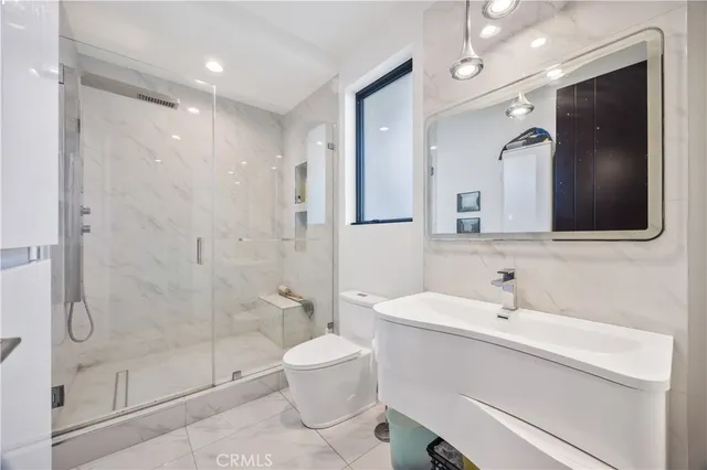 $21,000 | 332 Avenue East, Redondo Beach, CA 90277