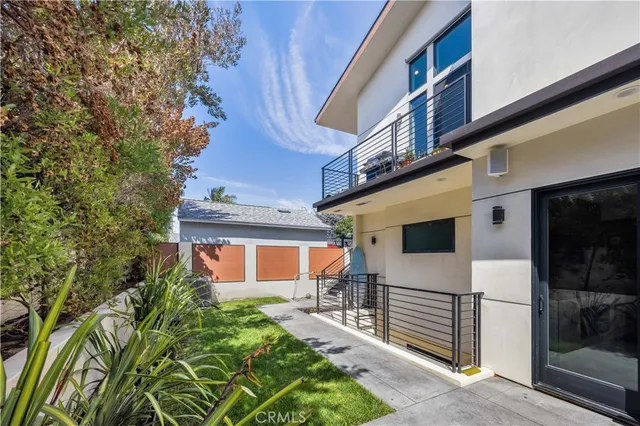 $21,000 | 332 Avenue East, Redondo Beach, CA 90277