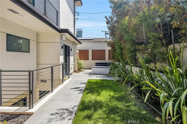 $21,000 | 332 Avenue East, Redondo Beach, CA 90277