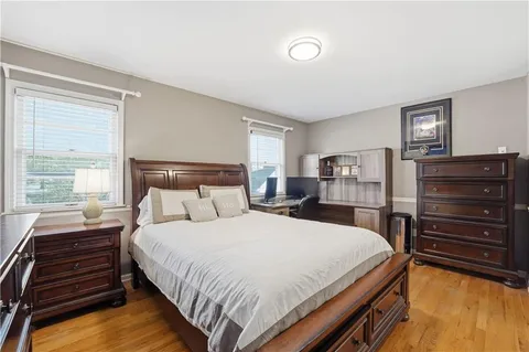 $699,950 | 5475 West 85th Terrace, Prairie Village, KS 66207