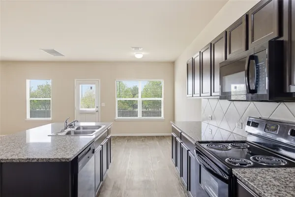 $2,000 | 12013 Waterford Run Way, Manor, TX 78653