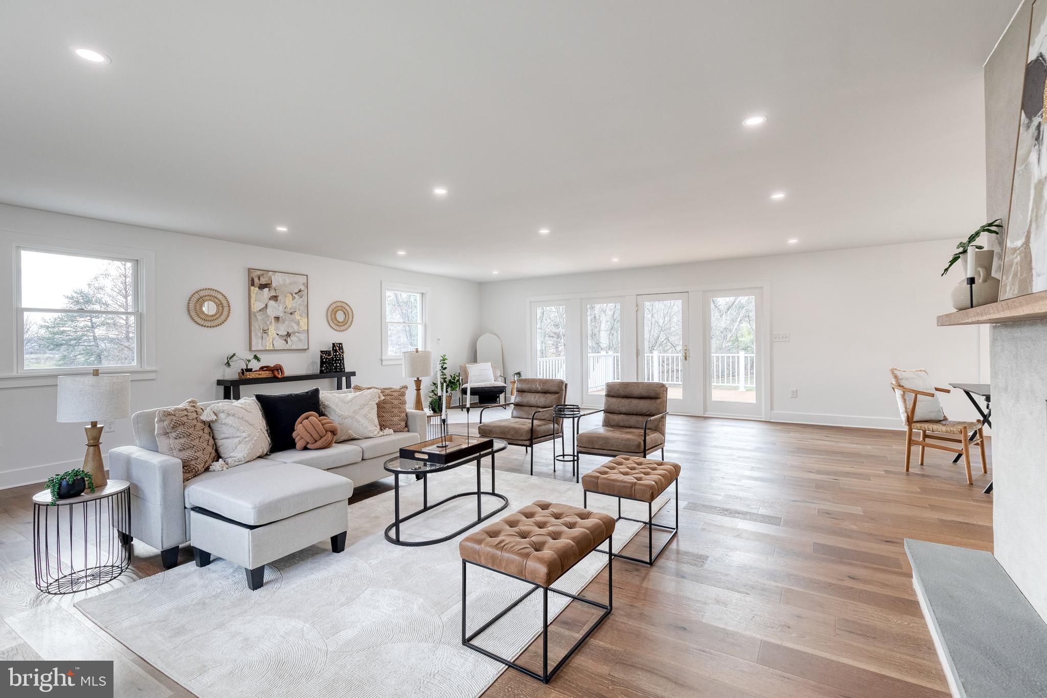 4011 Perry Hall Road Perry Hall, MD 21128 - Photo 11 of 51 a living room with furniture and wooden floor