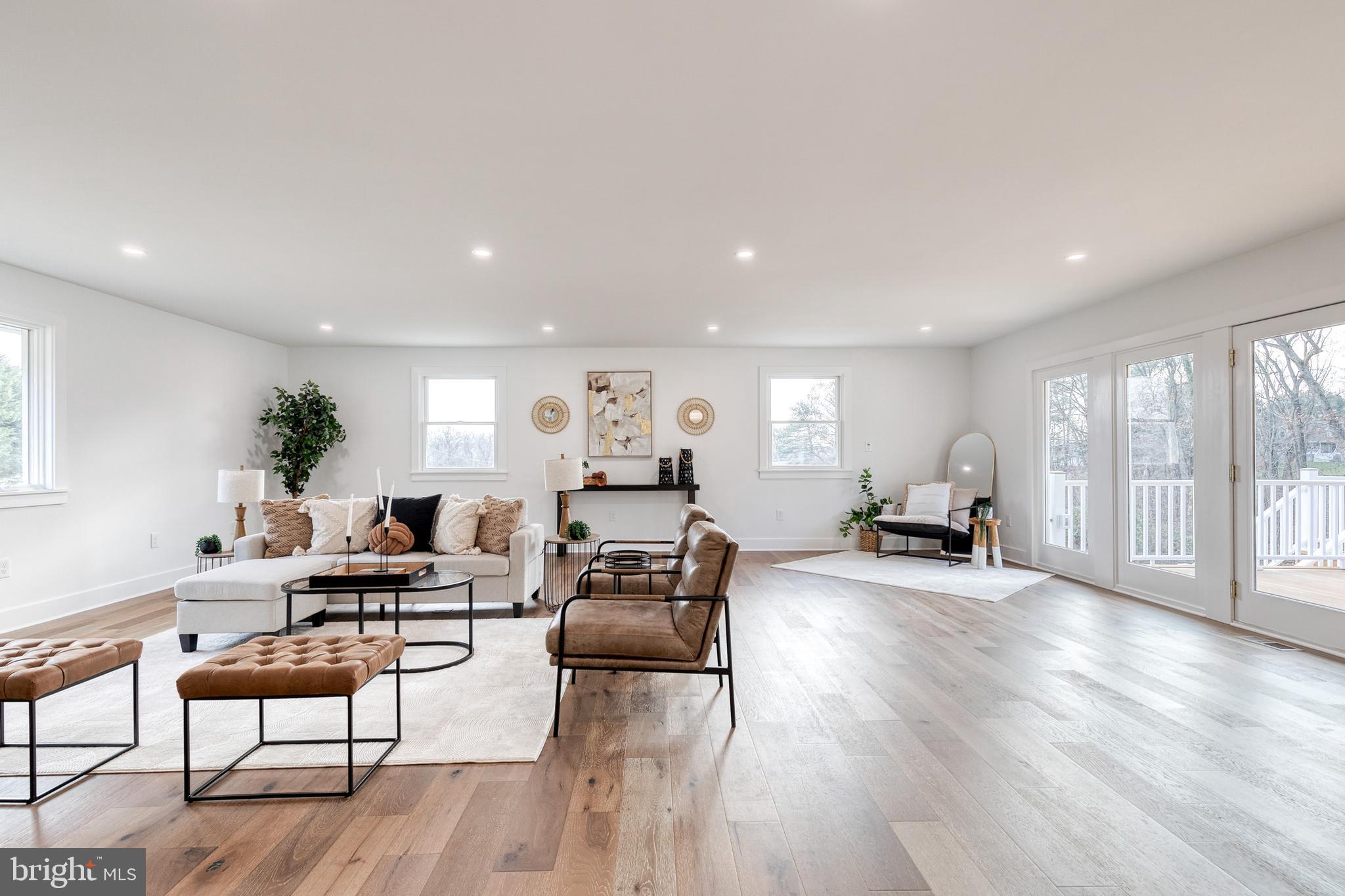4011 Perry Hall Road Perry Hall, MD 21128 - Photo 13 of 51 a living room with furniture and wooden floor