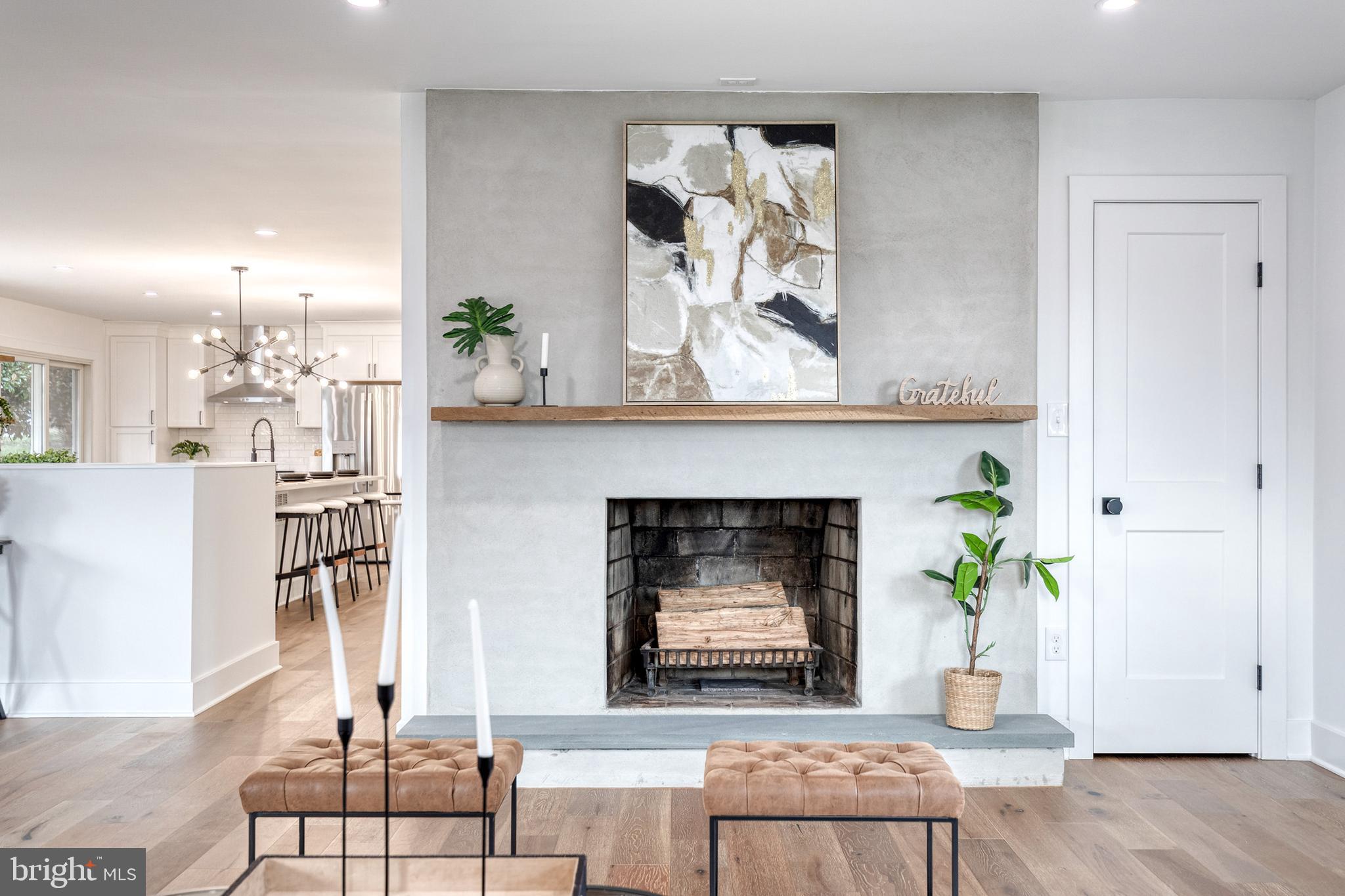 4011 Perry Hall Road Perry Hall, MD 21128 - Photo 7 of 51 a view of living room with furniture and flower pot